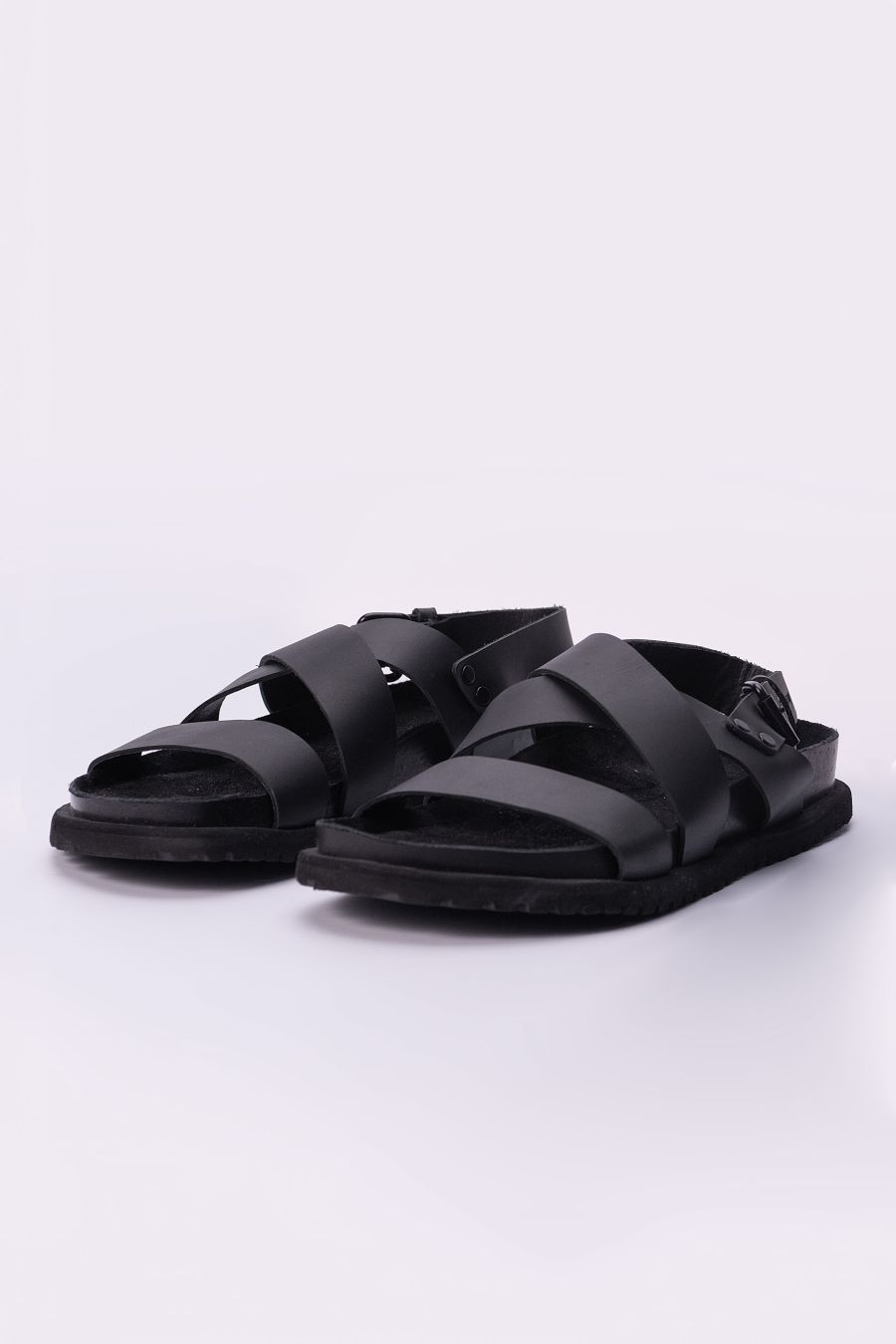 STRAP LEATHER SANDALS