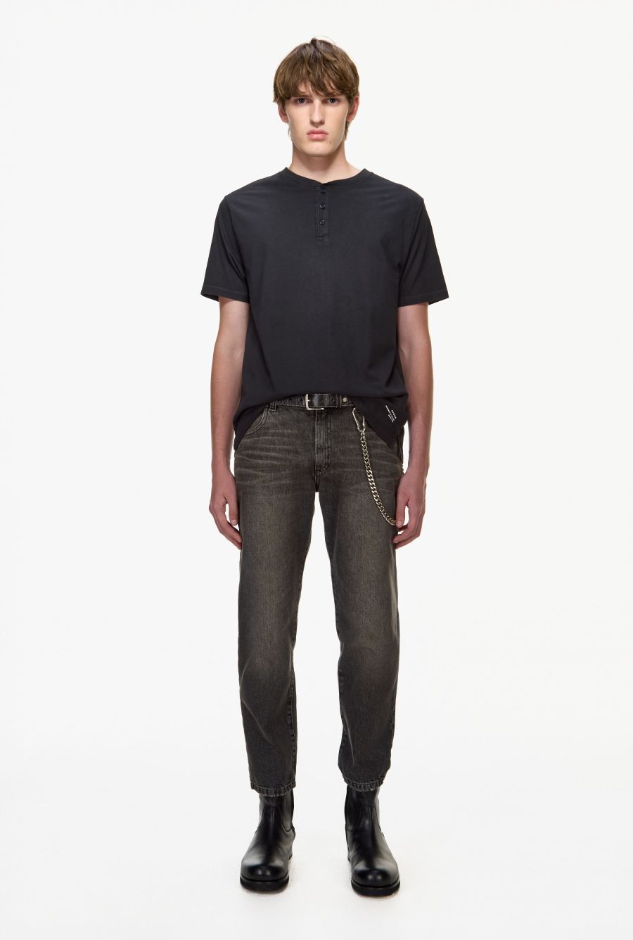 ESSENTIAL DYED BUTTON TEE