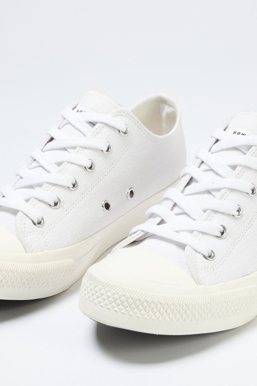 CLASSIC SNEAKERS