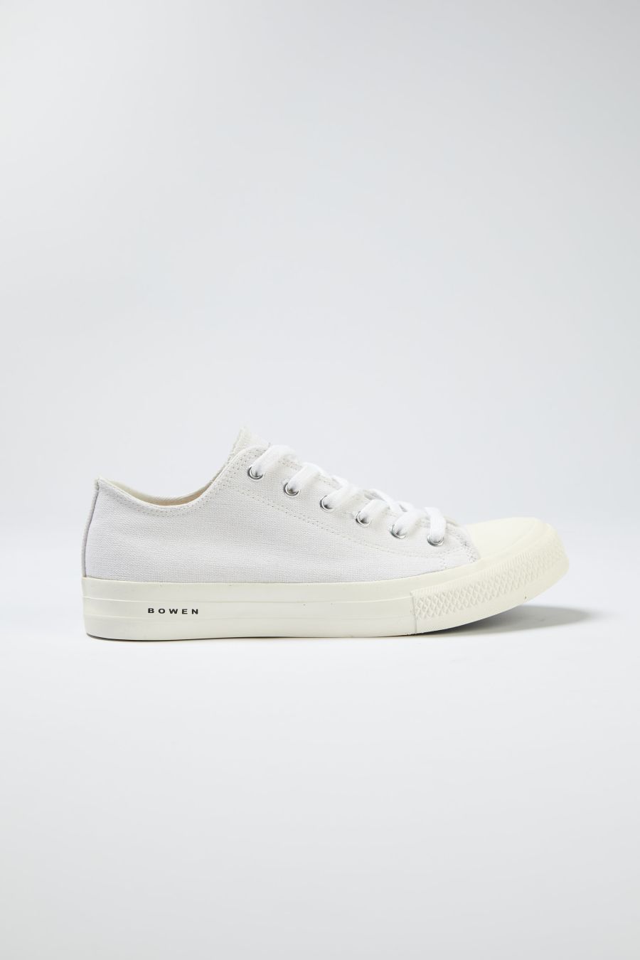 CLASSIC SNEAKERS