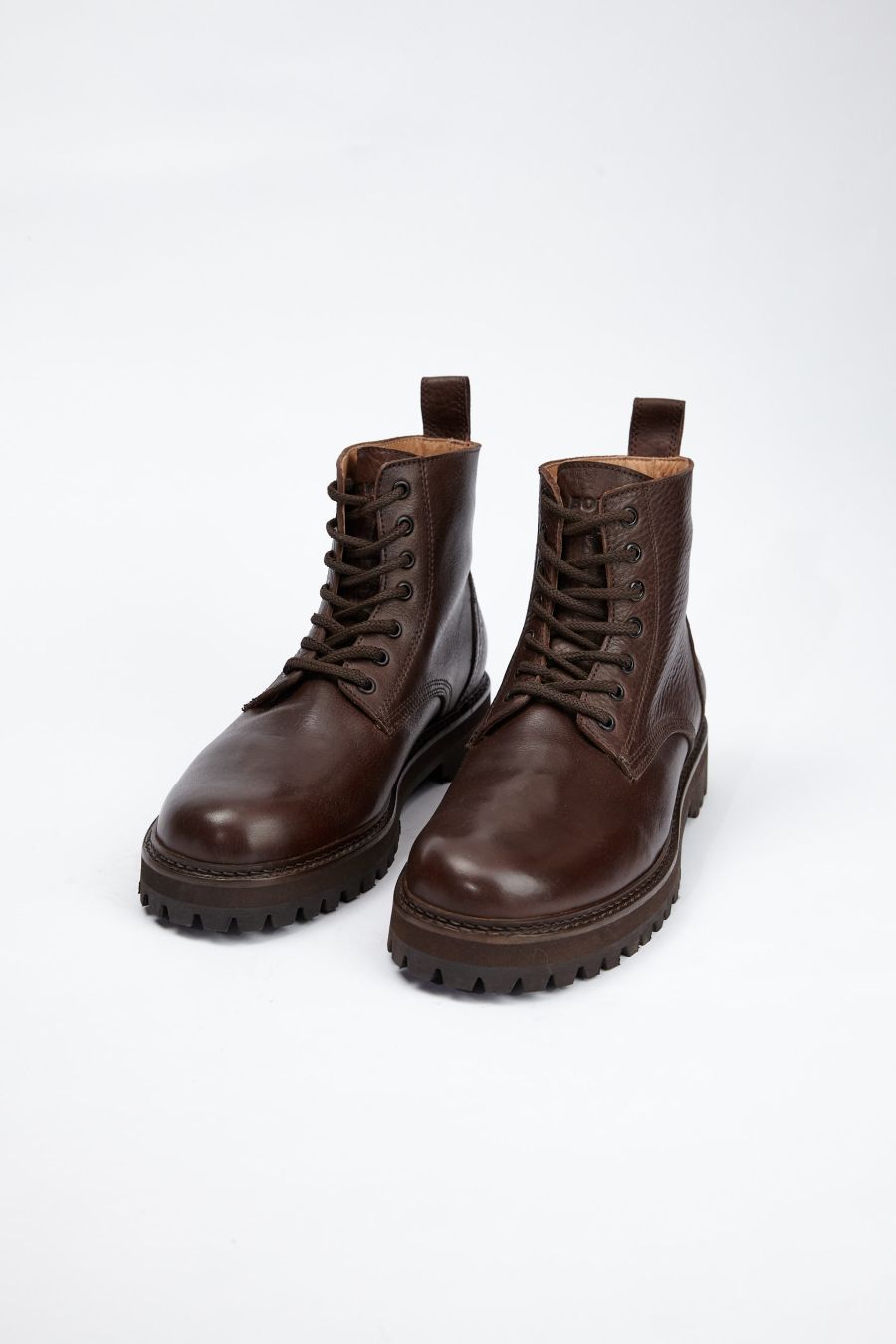 CLASSIC WELT BOOTS