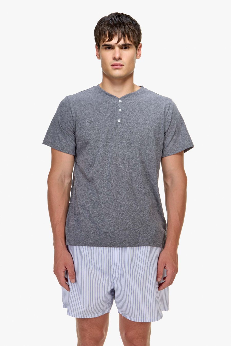 UNDER BUTTON T-SHIRT