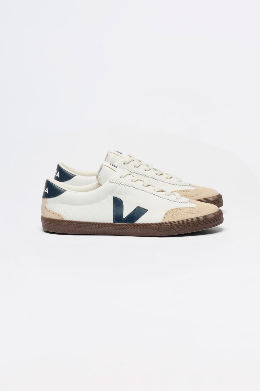 VOLLEY LEATHER VEJA