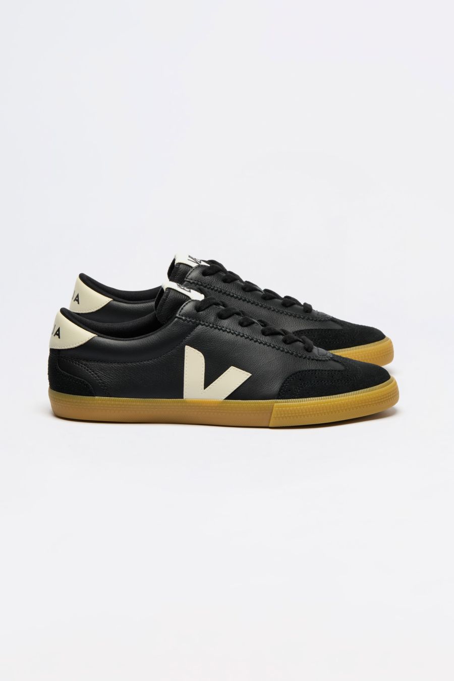 VOLLEY LEATHER VEJA